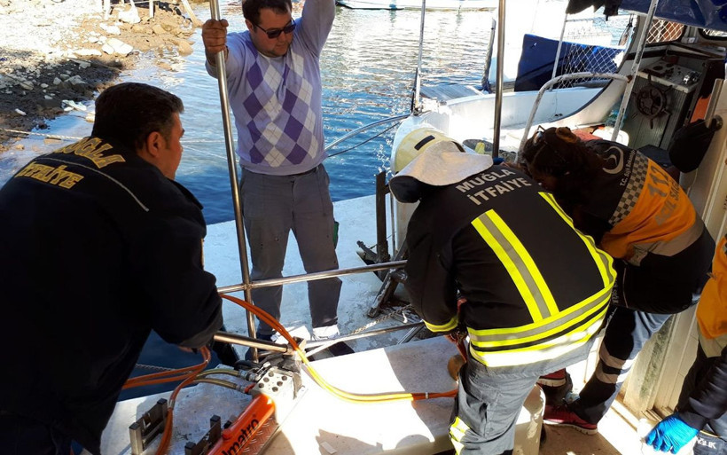 Muğla'da feci kaza: Demir korkuluk vücuduna saplandı! - Resim: 2