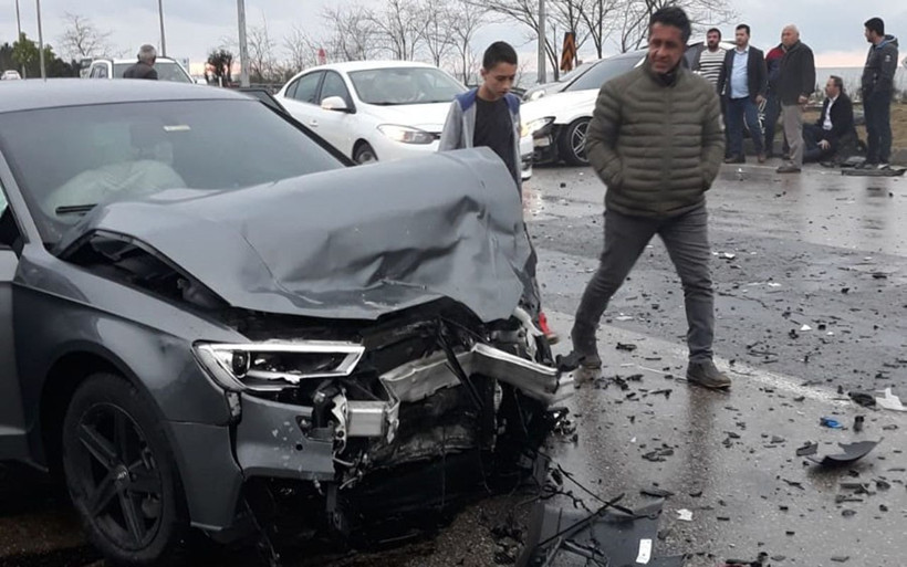 Trabzonsporlu futbolcu Hüseyin Türkmen kaza yaptı - Resim: 2