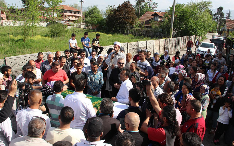 Sanatçı Dilber Ay son yolculuğuna uğurlandı - Resim: 2