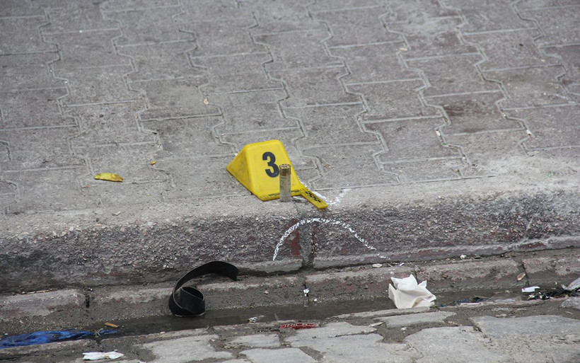 Adana'da pompalı tüfekli ters yön kavgası 4 yaralı - Resim: 3