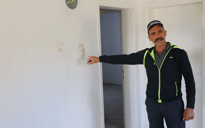 Köylüler çekti Erzincan'da aç kalan ayılar bal aramaya eve girdi - Resim: 1