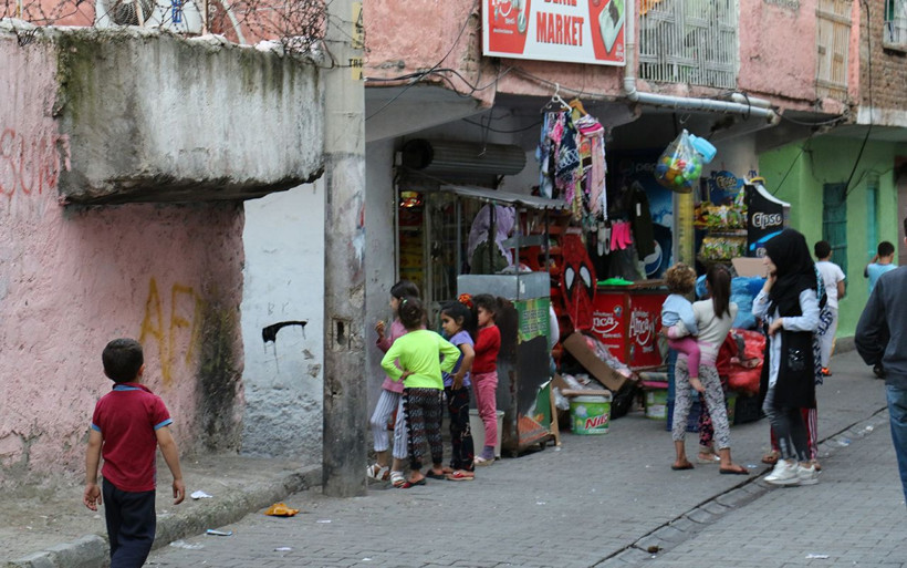 Diyarbakır'da kadınların yardım kolisi kavgası - Resim: 3