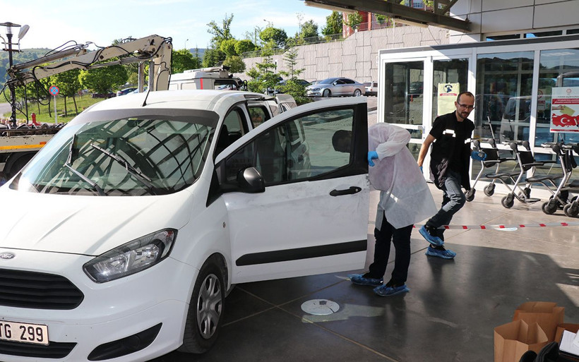 Zonguldak'ta iş adamı otomobilde kafasına sıktı - Resim: 2