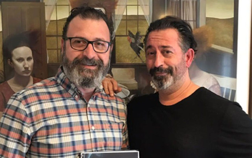 Cem Yılmaz 'ahlaksız buluyorum' deyip isyan etti: 1 tane oyumuz var - Resim: 1