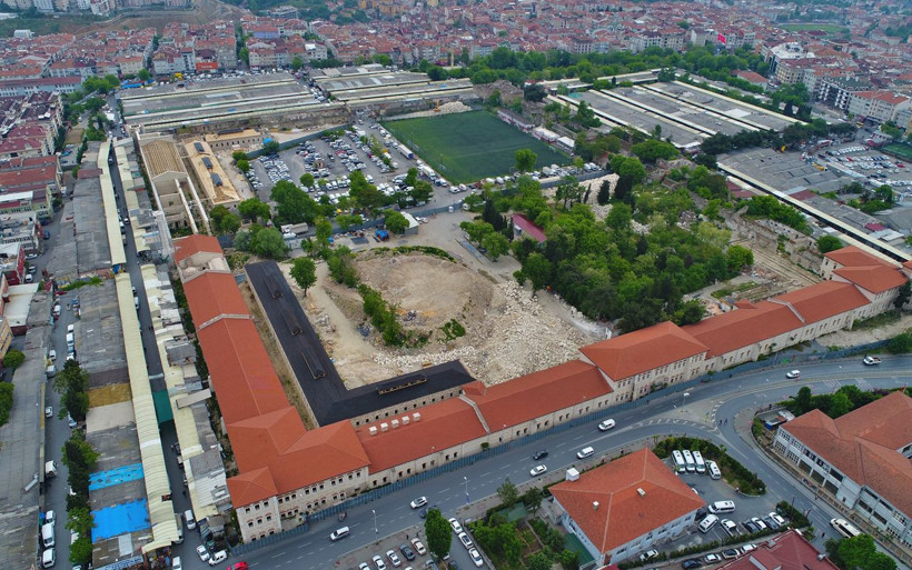 Türkiye'nin en büyük kütüphanesi için restorasyon çalışmaları devam ediyor - Resim: 1