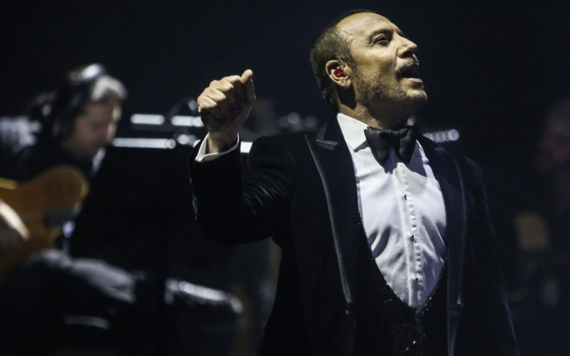 Dolandırıcıların hedefi şarkıcı Cenk Eren oldu! - Resim: 1