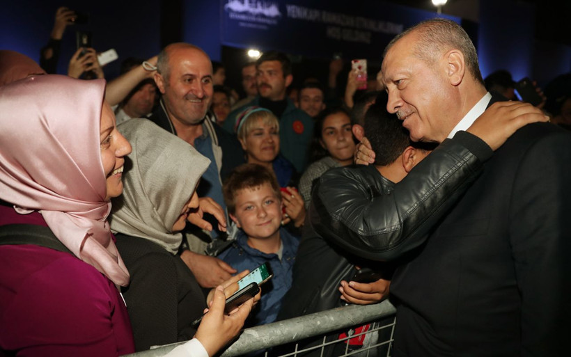 Cumhurbaşkanı Erdoğan Yenikapı'da vatandaşlarla bir araya geldi - Resim: 2