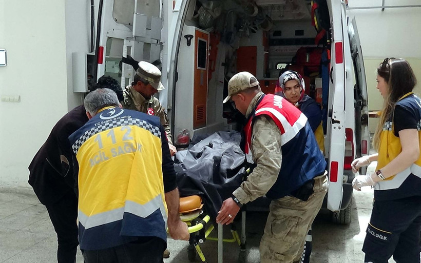 Van'da kızlarının cansız bedenini gören anne ve baba dayanamadı - Resim: 1