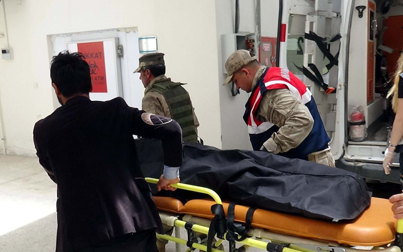 Van'da kızlarının cansız bedenini gören anne ve baba dayanamadı - Resim: 2