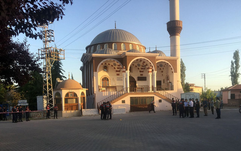 Niğde'de silahlı çatışma Ölüler ve çok sayıda yaralı var - Resim: 2