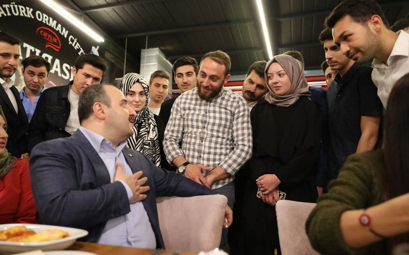Bakan Mustafa Varank gençlerin Twitter’dan sahur davetini kırmadı - Resim: 4