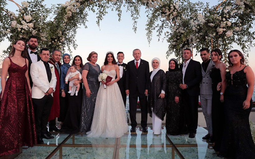 Erdoğan Mesut Özil'in nikah şahidi oldu! Düğüne spor ve sanat camiasından birçok isim katıldı - Resim: 4