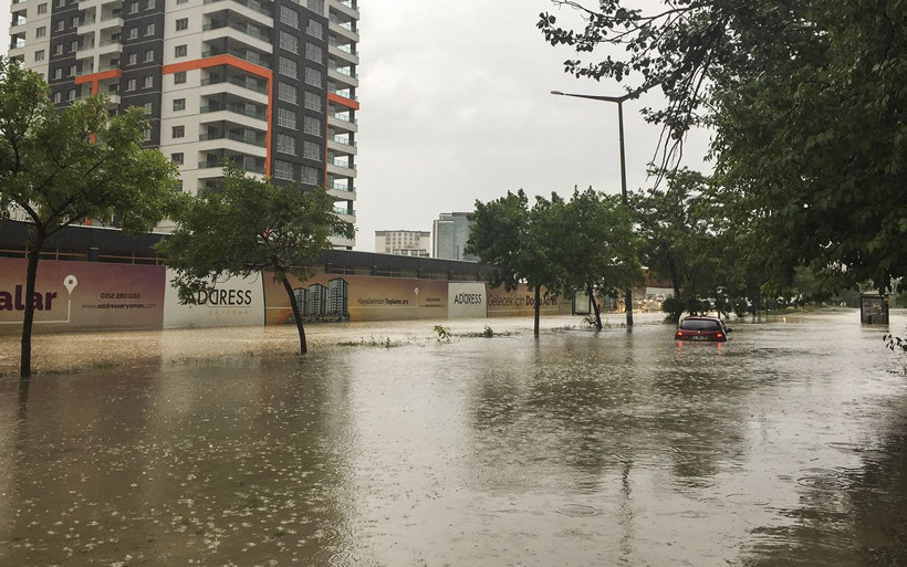 Ankara'da sağanak sele neden oldu - Resim: 2