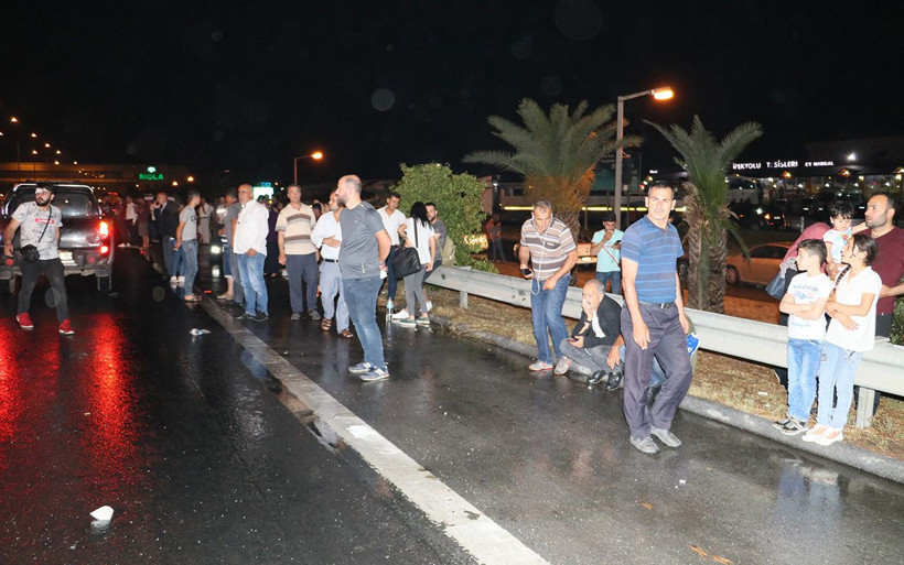 Adana'da zincirleme kaza En az 20 yaralı - Resim: 2