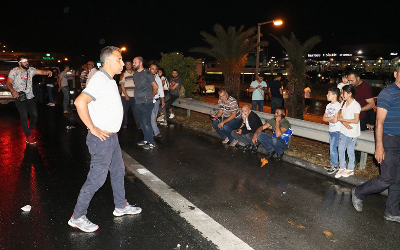 Adana'da zincirleme kaza En az 20 yaralı - Resim: 3