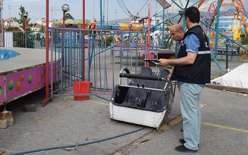 Malatya'da lunaparkta akıl almaz kaza - Resim: 3