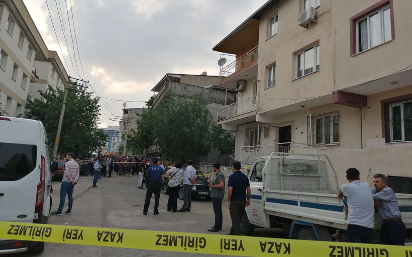 İzmir'de bir şahıs pompalı tüfekle ağabeyini öldürdü - Resim: 2