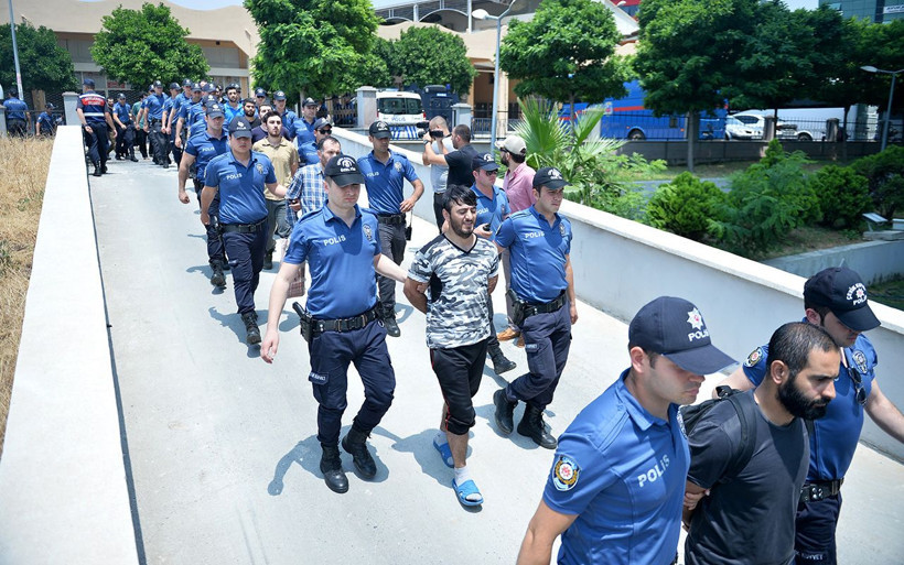 Mersin merkezli DEAŞ operasyonunda 18 şüpheli adliyede - Resim: 3