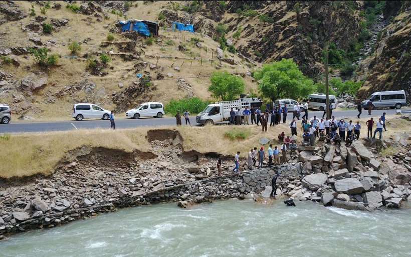 Habur'da kayıp çocuk dalgıç, vatandaşlar ve drone ile tarafından aranmaya devam ediyor - Resim: 1