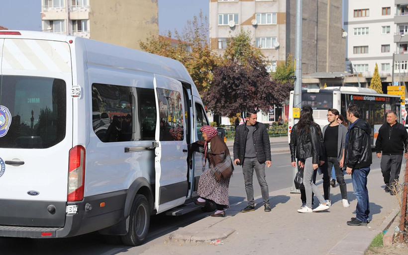 Eskişehir'de dilencinin üzerinden 6 bin 845 lira çıktı - Resim: 1