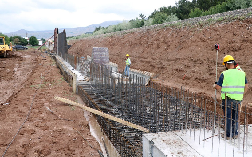Sivas-Ankara Yüksek Hızlı Tren projesi için gece gündüz çalışıyorlar - Resim: 3