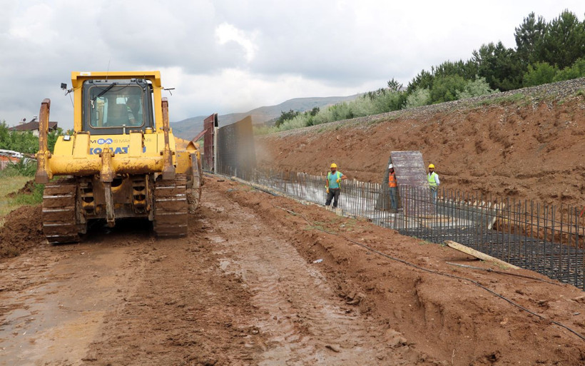 Sivas-Ankara Yüksek Hızlı Tren projesi için gece gündüz çalışıyorlar - Resim: 4