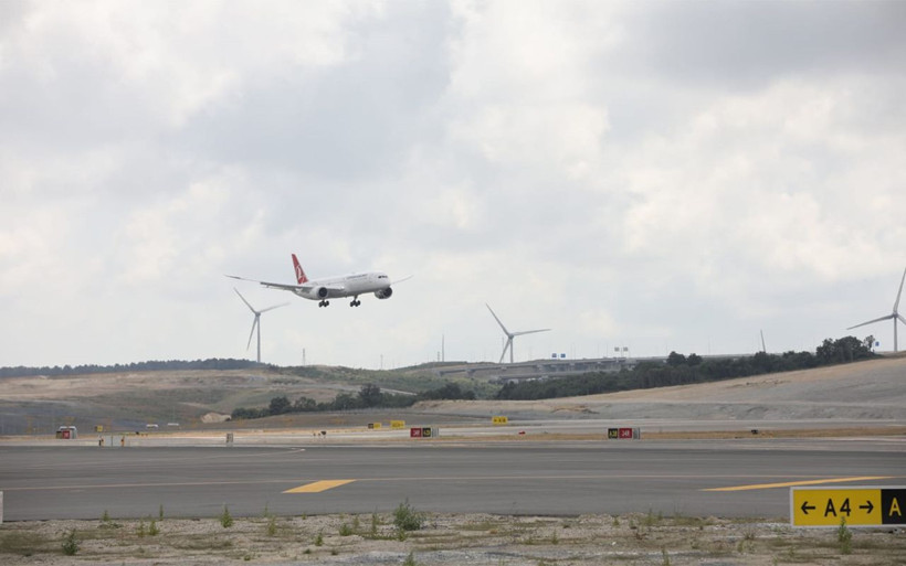 THY'nin ilk rüya uçağı Boeing 787-9 Dreamliner İstanbul'a iniş yaptı - Resim: 1