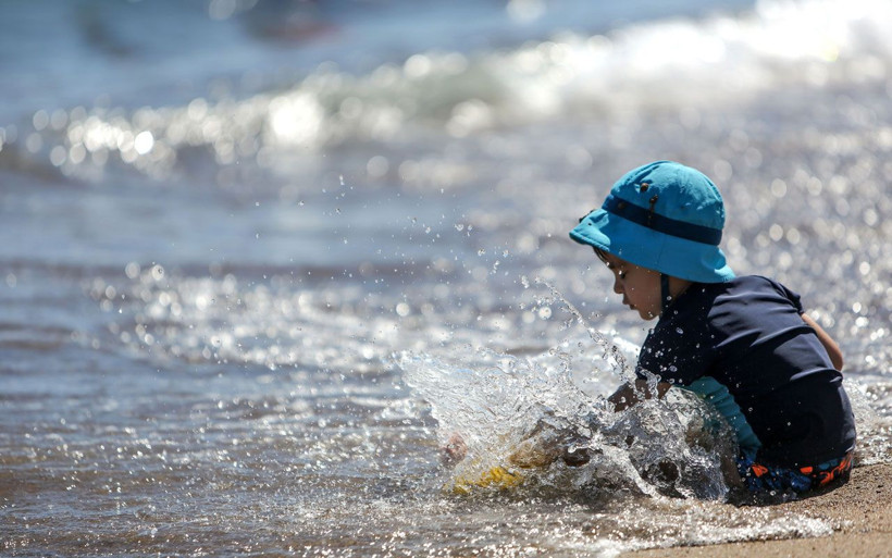 Antalya'da toros manzaralı denizin keyfini çıkardılar - Resim: 3