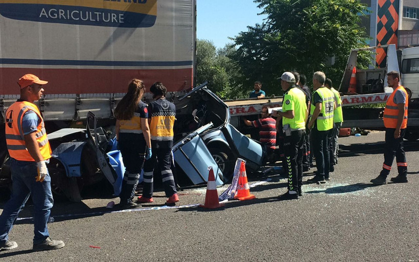 Manisa’da bir aileyi yok eden kaza anı güvenlik kamerasında - Resim: 4