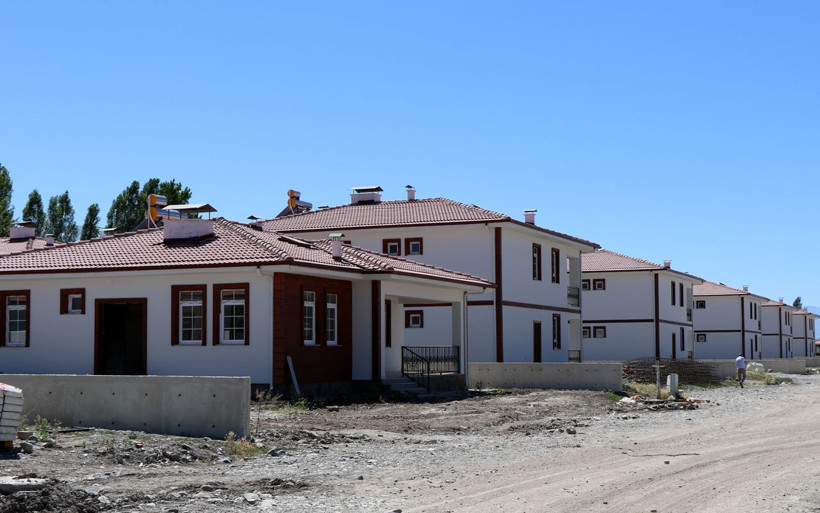 Erzincan'da Köysel Dönüşüm kapsamında örnek köy evleri - Resim: 4