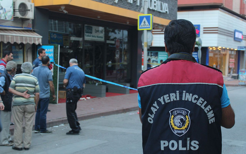 Kocaeli'de arkadaşlarıyla oturan bir kişi vuruldu - Resim: 4