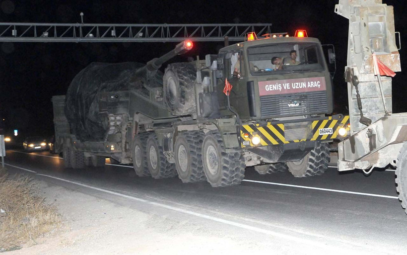 Suriye sınırına askeri sevkiyat yapıldı - Resim: 2