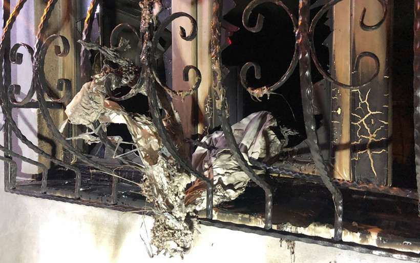 Bursa'da cinayet zanlısının evine molotoflu saldırı - Resim: 3