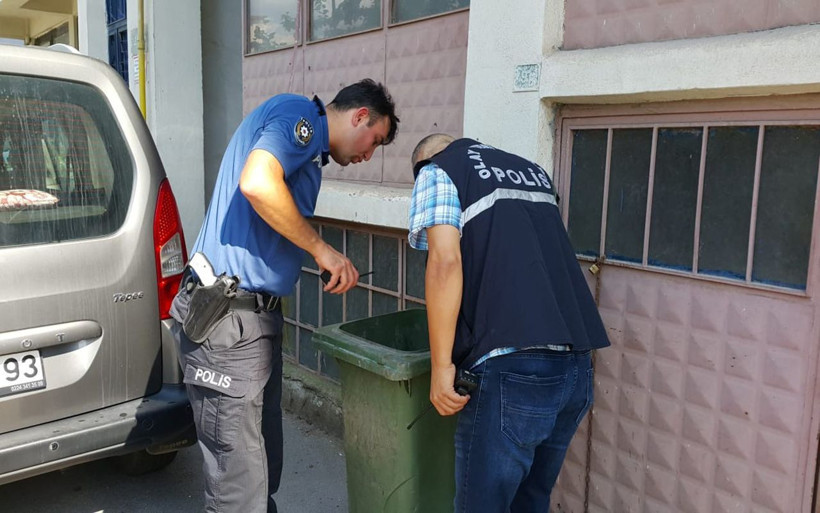 Bursa'da cinayet zanlısının evine molotoflu saldırı - Resim: 2