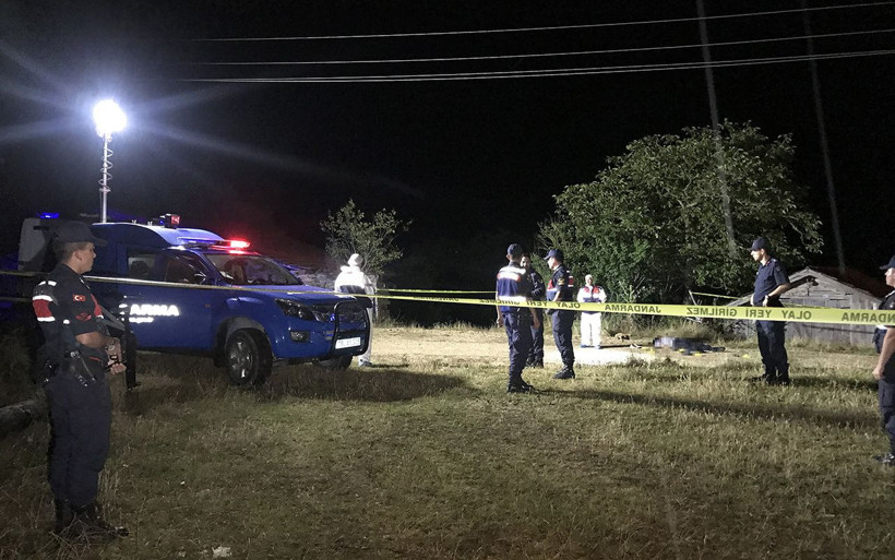 Karabük’teki cinayet güvenlik kamerasına yansıdı - Resim: 1