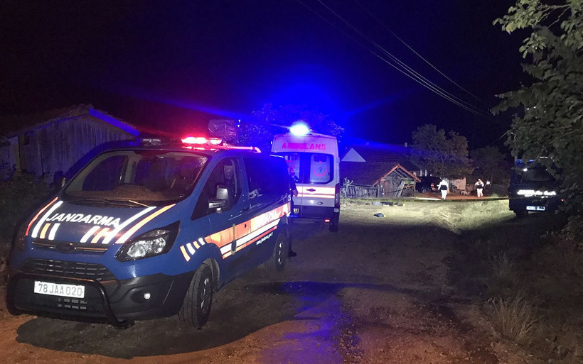 Karabük’teki cinayet güvenlik kamerasına yansıdı - Resim: 2