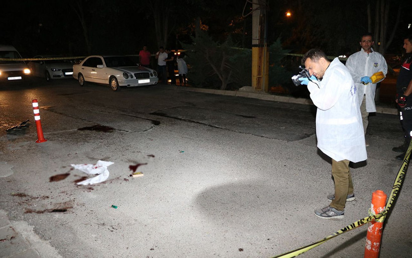 Afyonkarahisar'da bir kişi kız arkadaşını yaralayıp intihar etti - Resim: 4