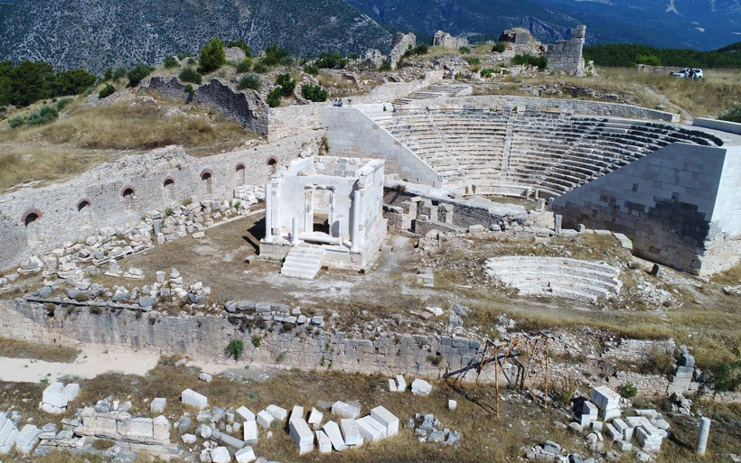Tarihi antik kente fırtına vurunca restorasyon hatası gün yüzüne çıktı - Resim: 1