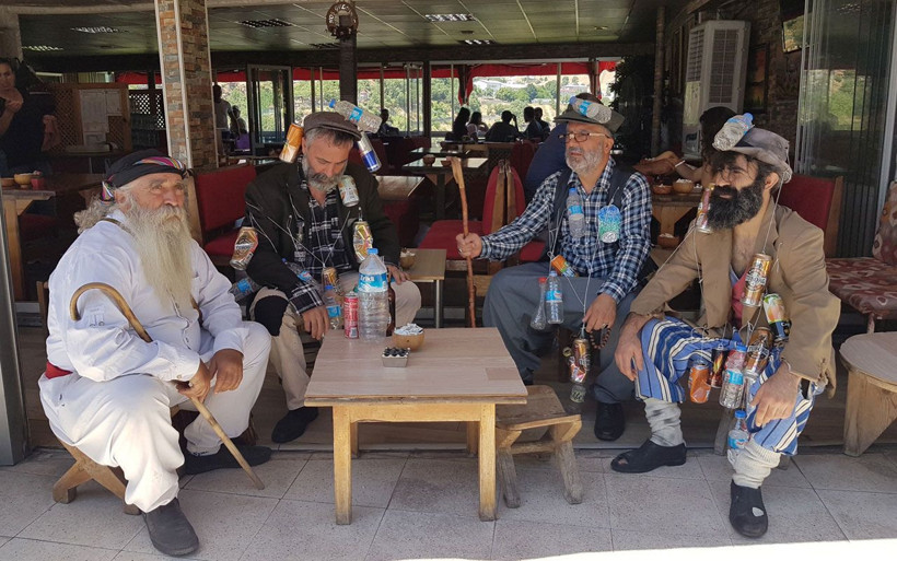 Tunceli'de çevre kirliliğine dikkat çekmek istediler! Atıklarla dolaştılar! - Resim: 2