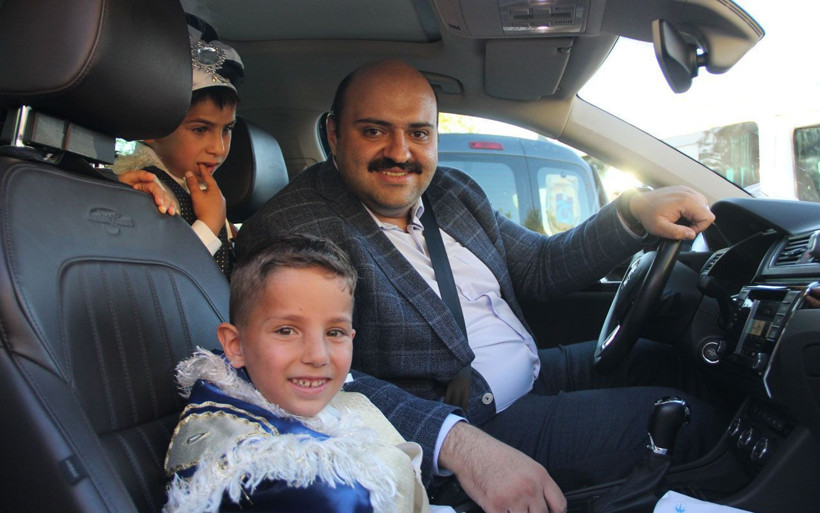 Erzurumlu Belediye Başkanı'ndan takdire şayan davranış! Sünnetli çocuklara müthiş jest yaptı - Resim: 1