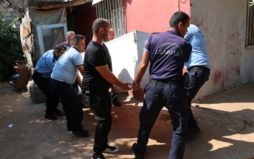 Antalya'da sağlıksız koşullardaki midyelere el konuldu - Resim: 2