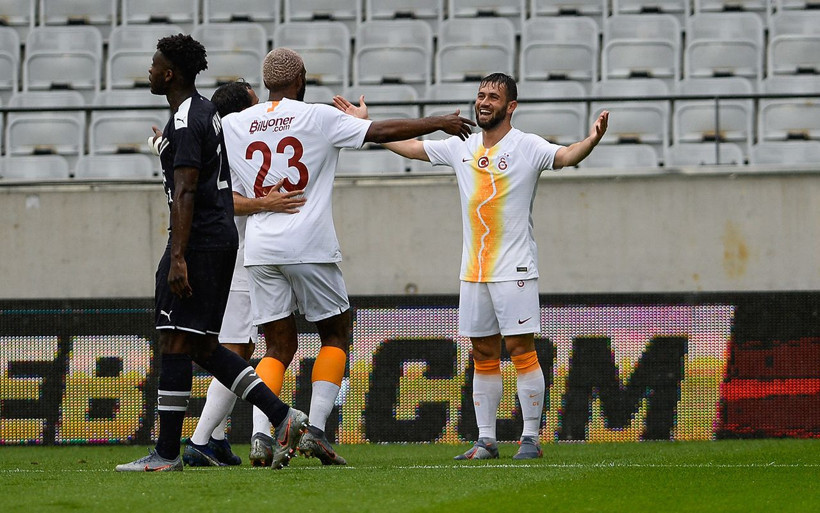 Galatasaray kampın son maçında Bordeaux'u mağlup etti - Resim: 2