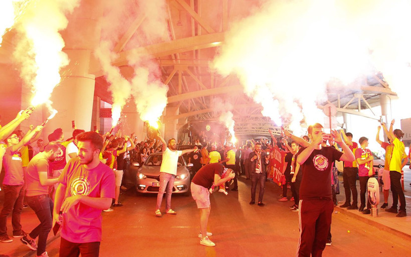 Galatasaray'a Ankara'da coşkulu karşılama - Resim: 1