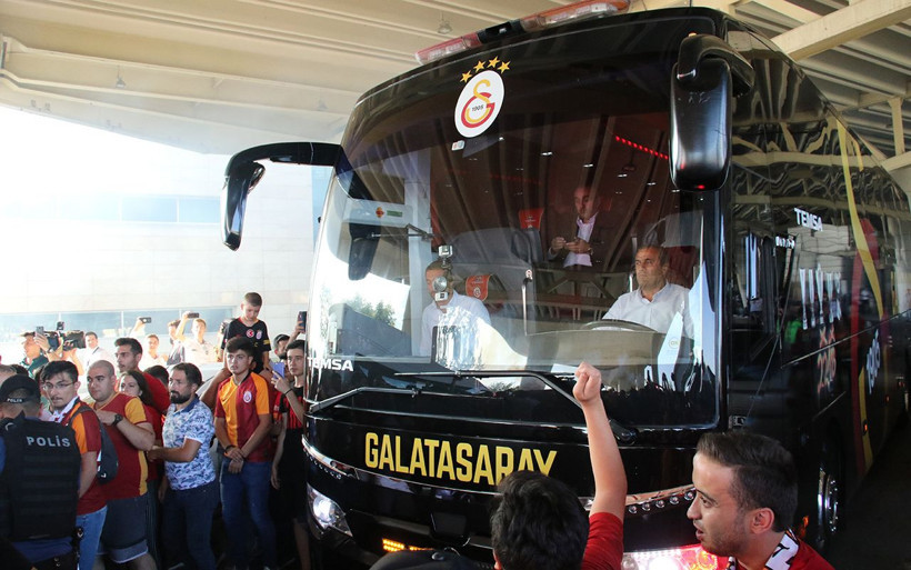 Galatasaray'a Ankara'da coşkulu karşılama - Resim: 4