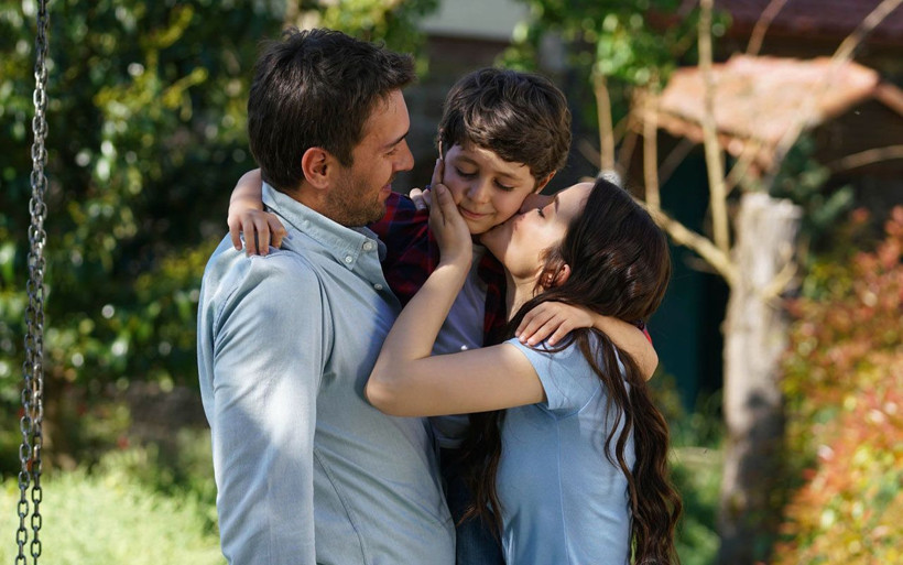 Sen Anlat Karadeniz sevenleri isyan etti diziye 3 bomba isim dahil oldu - Resim: 4