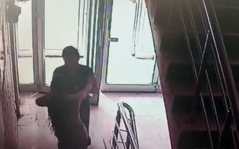 Konya'da bir kadın komşu kızını darp edip saçlarını yoldu - Resim: 2