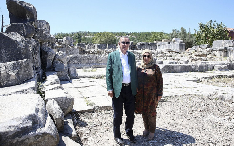 Cumhurbaşkanı Erdoğan Stratonikeia Antik Kenti'ni ziyaret etti - Resim: 1