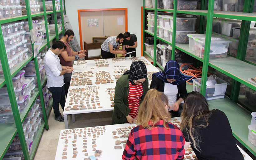 Kütahya'da yapılan arkeolojik kazılar geçmişi gün yüzüne çıkarıyor - Resim: 1