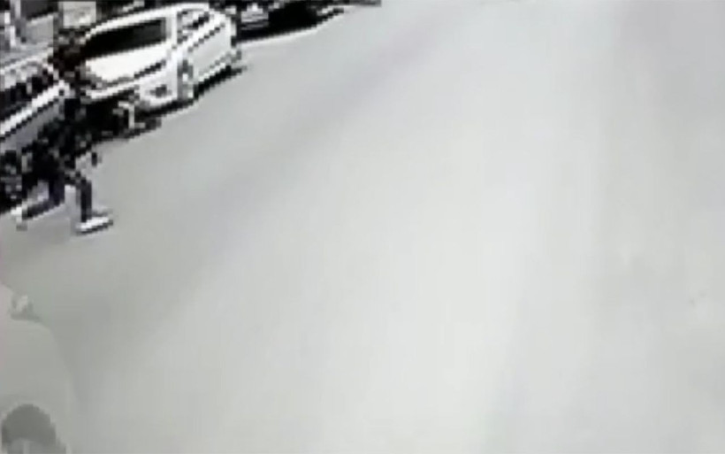 Çorum'da Yiğit Emir'in öldüğü kaza anı kamerada - Resim: 1