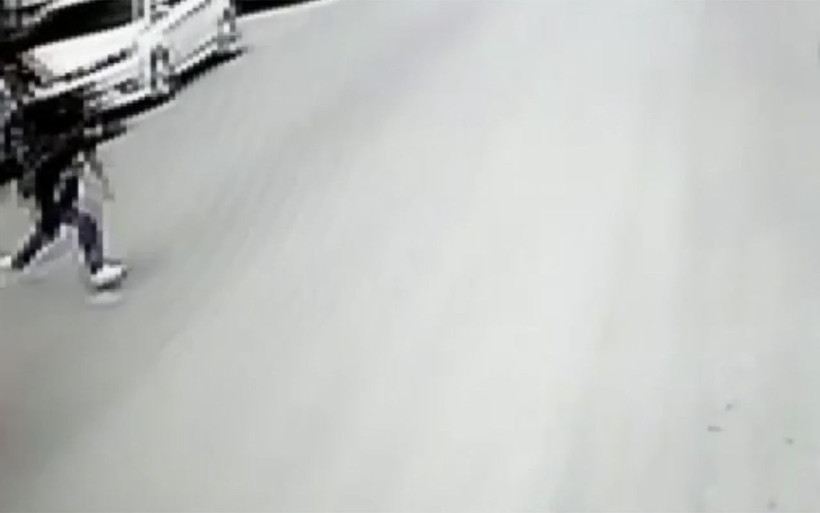 Çorum'da Yiğit Emir'in öldüğü kaza anı kamerada - Resim: 2